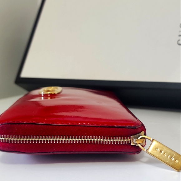 CELINE Triomphe Red Patent Leather Zip Wallet 👛❤️ * RARE * - Picture 3 of 9